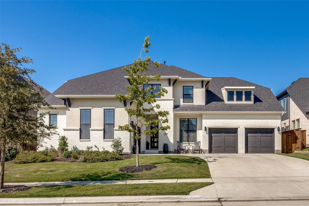 2232 Laurel Ridge Road, Fort Worth, TX 76008