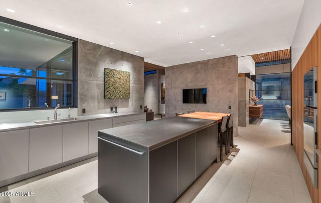 4446 E Mockingbird Lane, Paradise Valley, AZ 85253