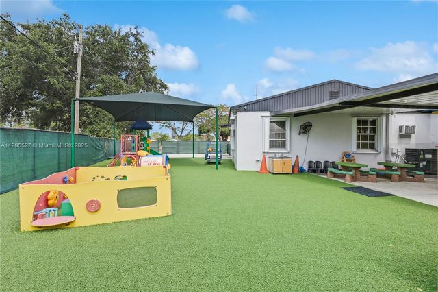 2570 NW 152nd Ter, Miami Gardens, FL 33054