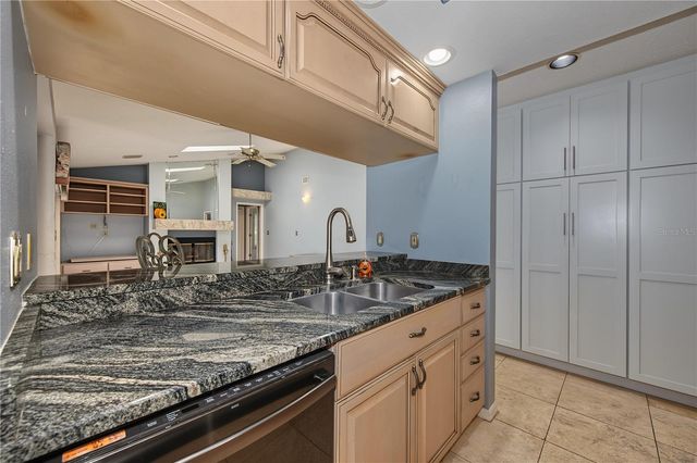2233 PINNACLE CIRCLE S, Palm Harbor, FL 34684