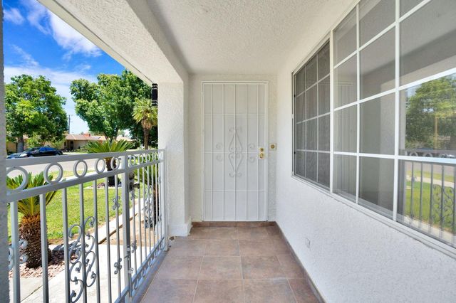 3678 N Thesta Street, Fresno, CA 93726