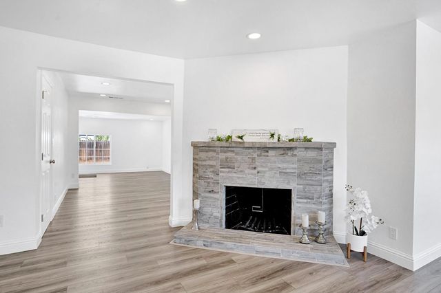 3678 N Thesta Street, Fresno, CA 93726