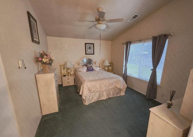 4902 E Eugenia Avenue, Fresno, CA 93725