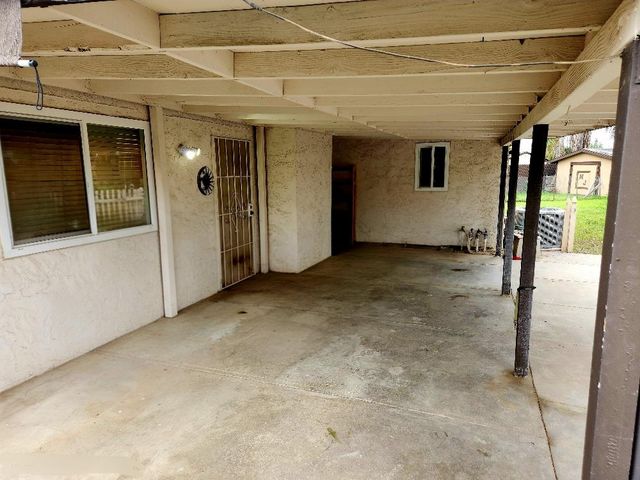 4902 E Eugenia Avenue, Fresno, CA 93725