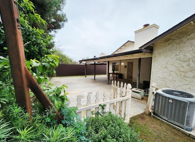 4902 E Eugenia Avenue, Fresno, CA 93725