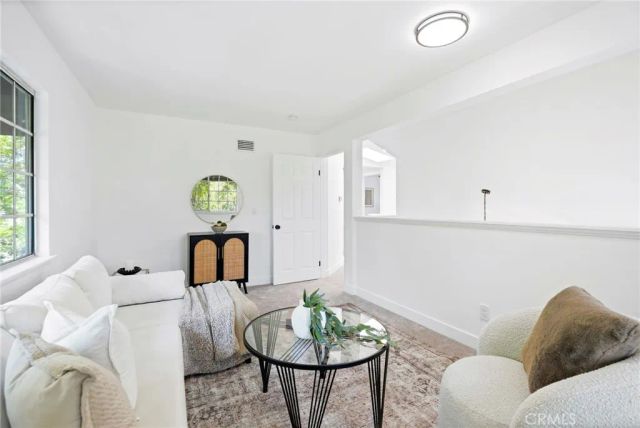 20851 Community 1, Winnetka, CA 91306