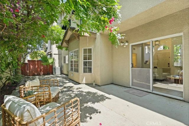 20851 Community 1, Winnetka, CA 91306
