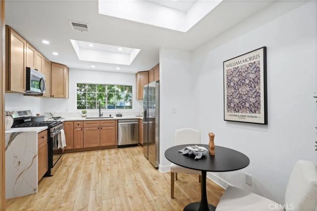 20851 Community 1, Winnetka, CA 91306
