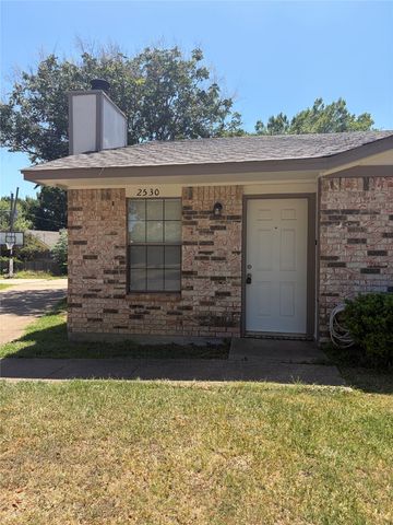 2530 Indigo Lane, Arlington, TX 76015
