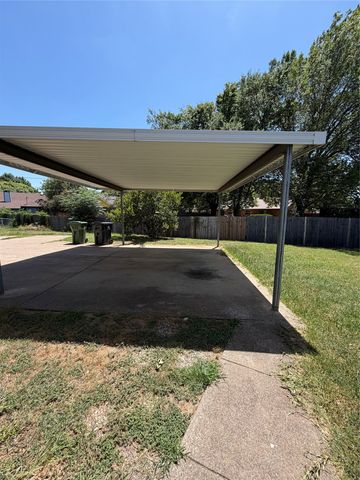 2530 Indigo Lane, Arlington, TX 76015