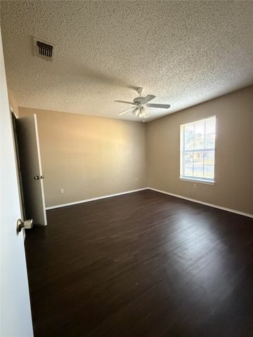 2530 Indigo Lane, Arlington, TX 76015