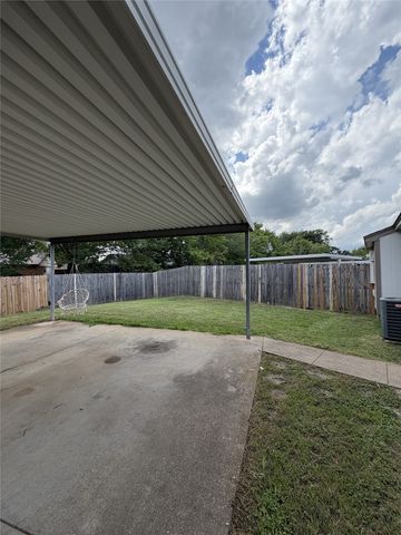 2530 Indigo Lane, Arlington, TX 76015