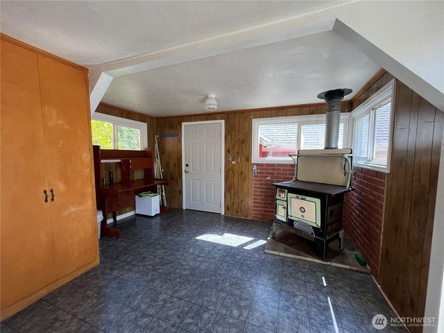 80 SE Channel Point Rd, Shelton, WA 98584