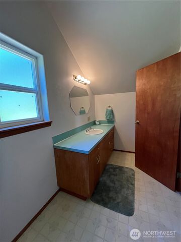 80 SE Channel Point Rd, Shelton, WA 98584