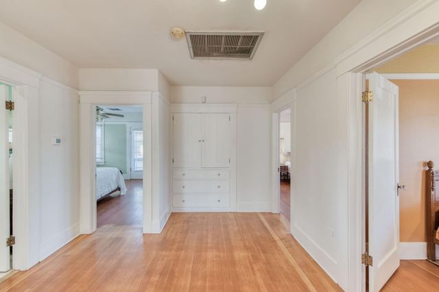 845 N Van Ness Avenue, Fresno, CA 93728