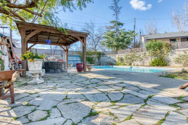 845 N Van Ness Avenue, Fresno, CA 93728