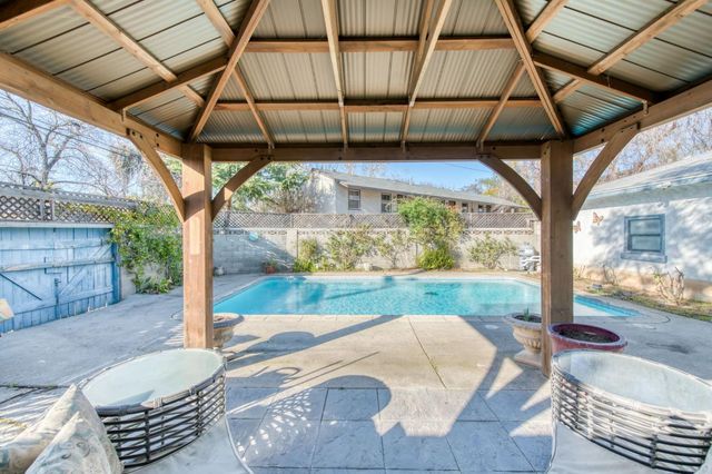 845 N Van Ness Avenue, Fresno, CA 93728