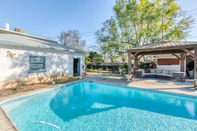 845 N Van Ness Avenue, Fresno, CA 93728