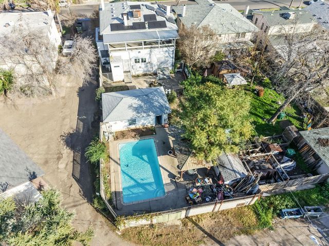 845 N Van Ness Avenue, Fresno, CA 93728