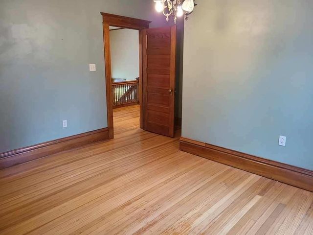 1010 E 9th Ave, Winfield, KS 67156