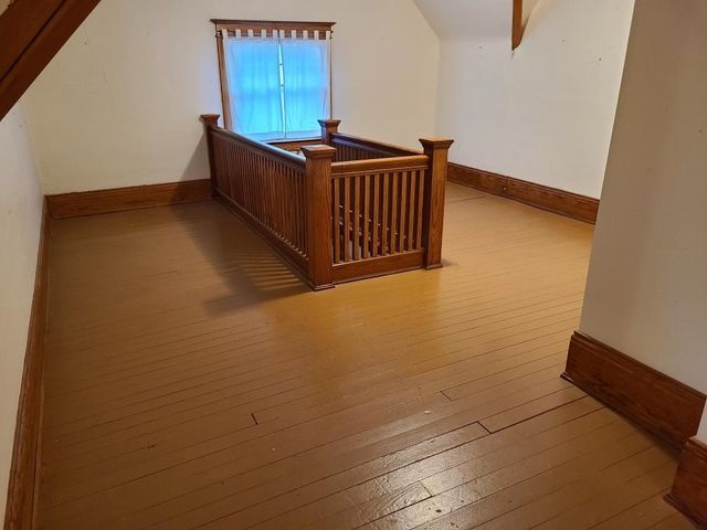 1010 E 9th Ave, Winfield, KS 67156