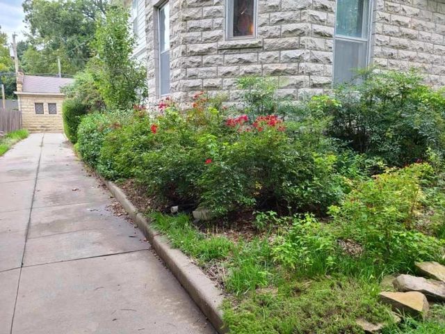 1010 E 9th Ave, Winfield, KS 67156