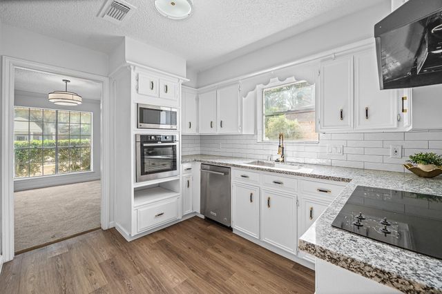 15802 Seattle Street, Jersey Village, TX 77040