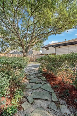 15802 Seattle Street, Jersey Village, TX 77040