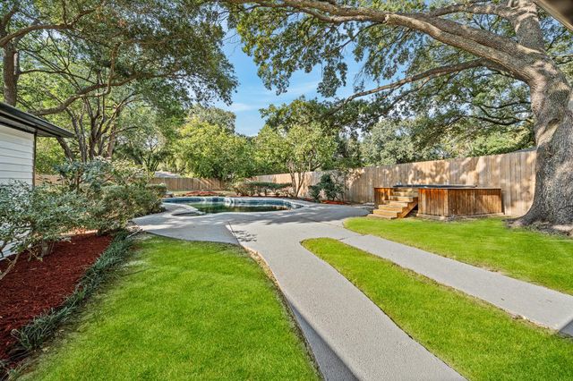 15802 Seattle Street, Jersey Village, TX 77040