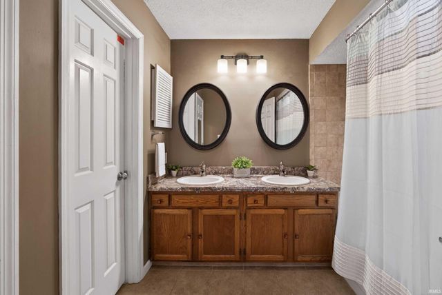 9136 Greenridge Lane, Bloomington, IN 47401