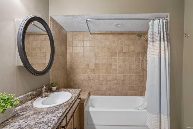9136 Greenridge Lane, Bloomington, IN 47401