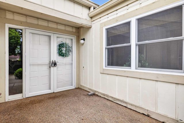9136 Greenridge Lane, Bloomington, IN 47401