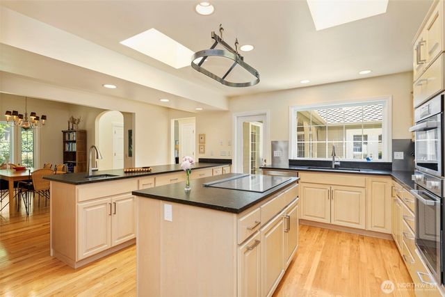 203 Baycliff Drive, Port Townsend, WA 98368