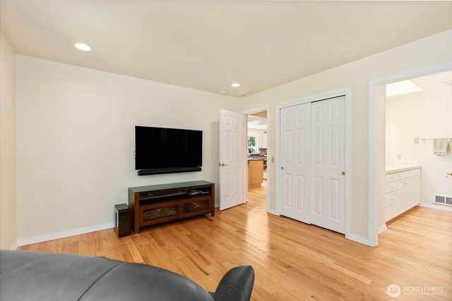 203 Baycliff Drive, Port Townsend, WA 98368