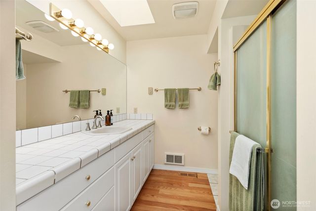 203 Baycliff Drive, Port Townsend, WA 98368