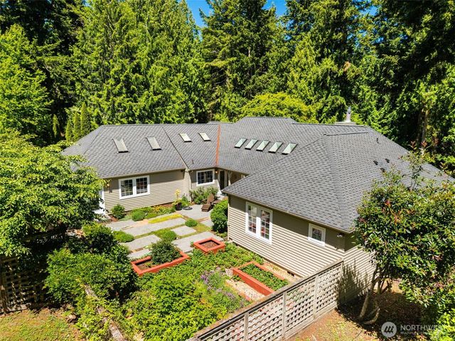 203 Baycliff Drive, Port Townsend, WA 98368