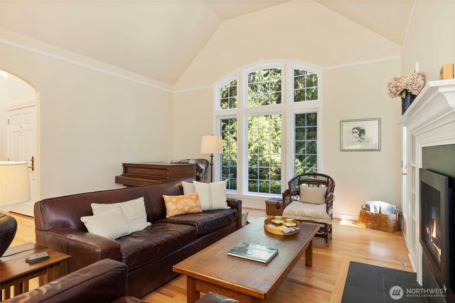 203 Baycliff Drive, Port Townsend, WA 98368