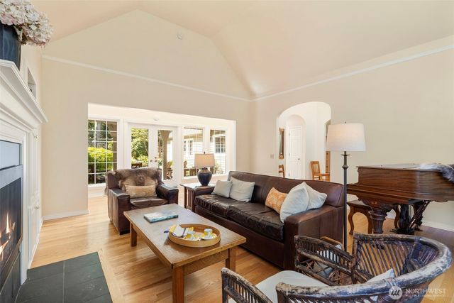 203 Baycliff Drive, Port Townsend, WA 98368