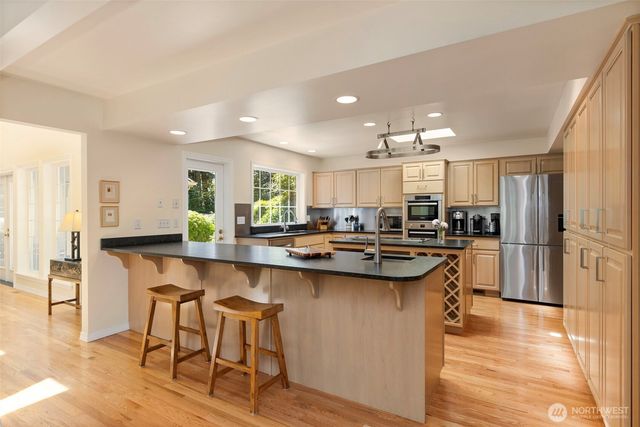 203 Baycliff Drive, Port Townsend, WA 98368