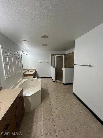 12459 Muddy Creek LN, Fort Myers, FL 33913