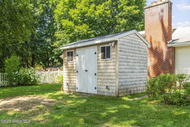16 Powell Street, North Greenbush, NY 12198