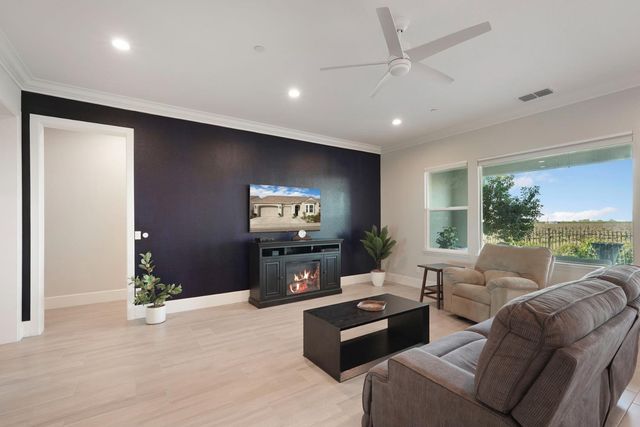 1557 Marigold Way, Lodi, CA 95242