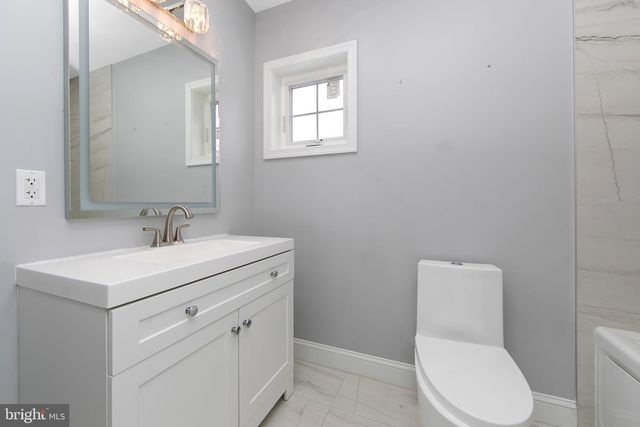 130 KOSSUTH ST, Riverside, NJ 08075