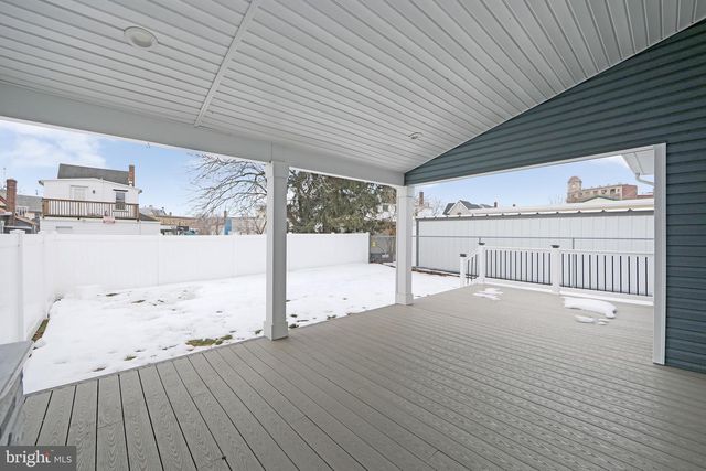 130 KOSSUTH ST, Riverside, NJ 08075