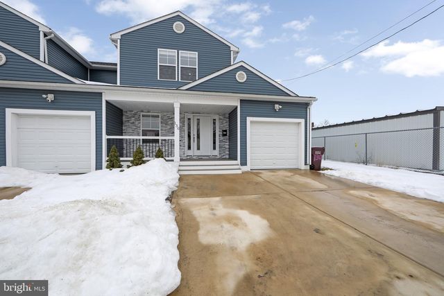 130 KOSSUTH ST, Riverside, NJ 08075