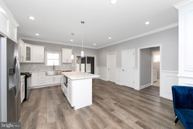130 KOSSUTH ST, Riverside, NJ 08075