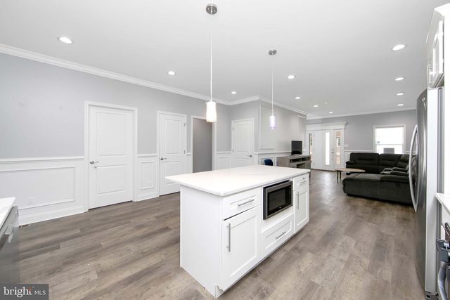 130 KOSSUTH ST, Riverside, NJ 08075