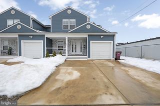 130 KOSSUTH ST, Riverside, NJ 08075