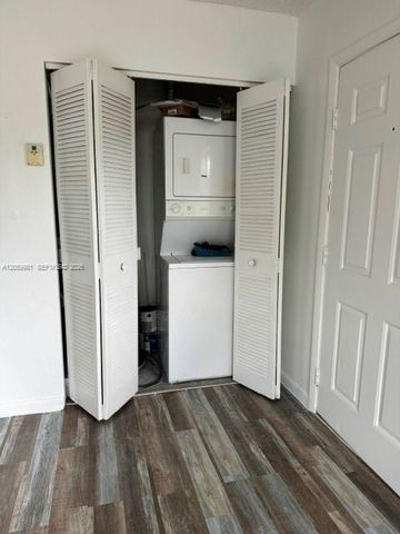 2050 NW 43rd Ter 5, Lauderhill, FL 33313