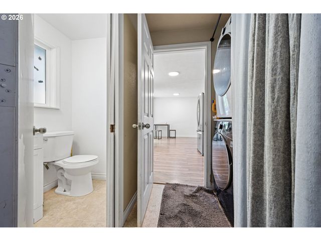 24403 BOLTON HILL Rd, Veneta, OR 97487